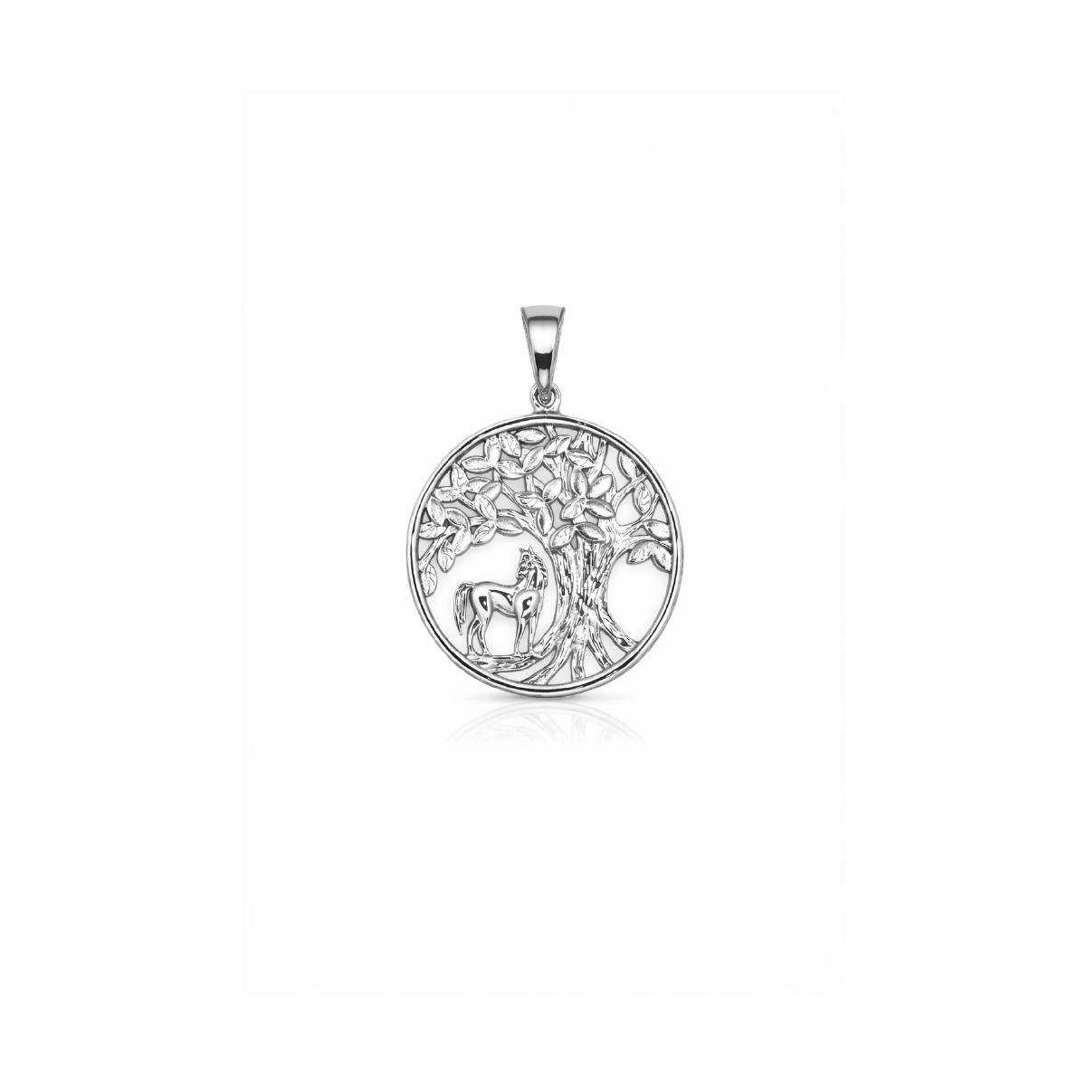 Silberanhänger mit Pferd und Baum des Lebens, filigranes Design, elegante Schmuckwahl.