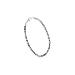 Silberarmband mit filigranen Gliedern und Karabinerverschluss, perfektes Accessoire für jeden Anlass.