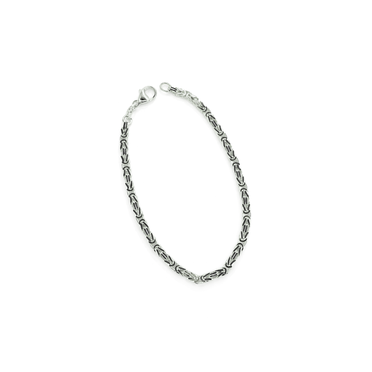 Silberarmband mit filigranen Gliedern und Karabinerverschluss, perfektes Accessoire für jeden Anlass.